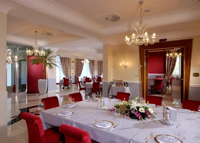 Zanhotel Centergross 4*