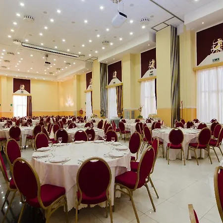 Zanhotel Centergross Hotel 4*