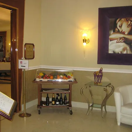 Zanhotel Centergross 4*