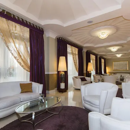 فندق Zanhotel Centergross