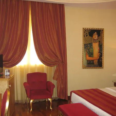 Hotel & Meeting Centergross 호텔 4*