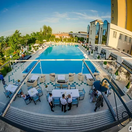 Zanhotel Centergross