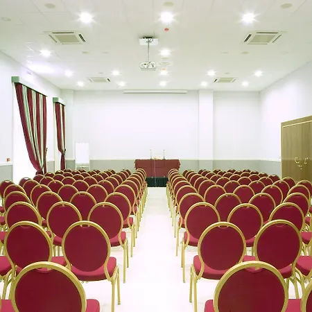 Zanhotel Centergross 4* بينتيفوليو