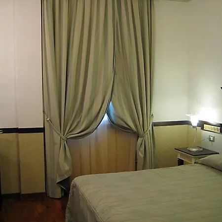 & Meeting Centergross Отель 4*