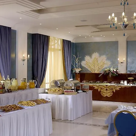 Hotel Zanhotel Centergross 4*