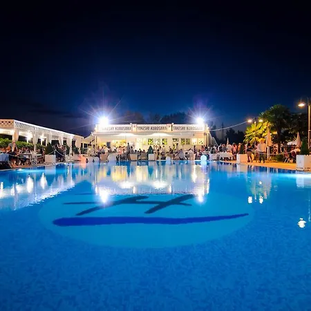 Zanhotel Centergross فندق