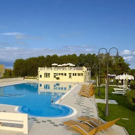Zanhotel Centergross Hotel 4*