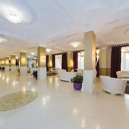 Hotel Zanhotel Centergross 4*