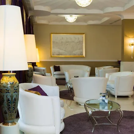 Zanhotel Centergross 4*