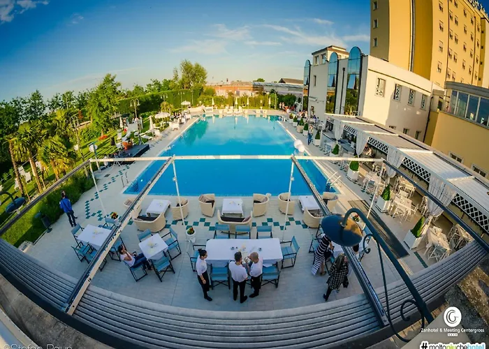 Zanhotel Centergross