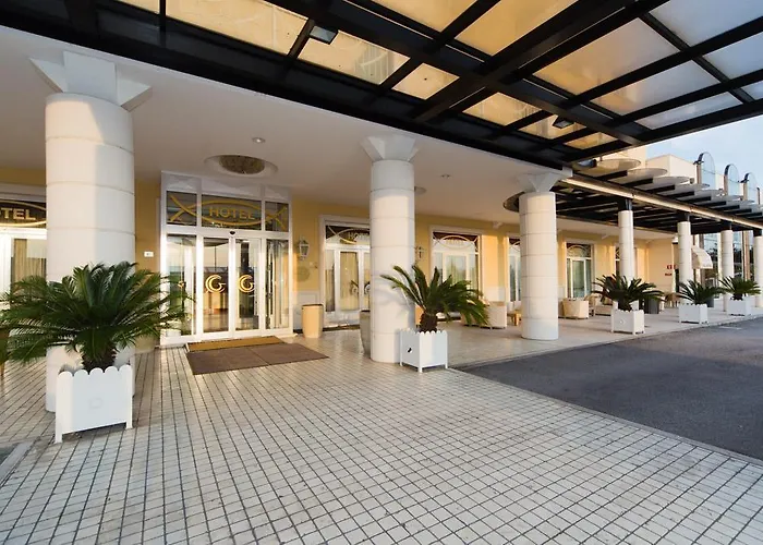 Zanhotel Centergross Отель